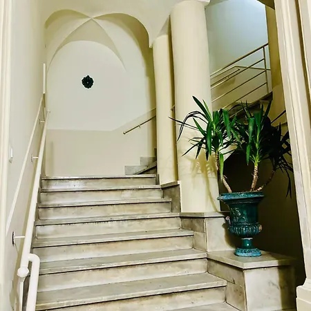 Pensión Sangiuliano 4*